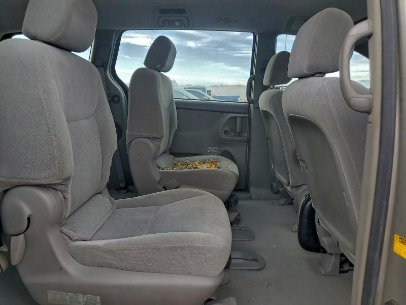 Photo 11 from auction – 2004 TOYOTA SIENNA CE with VIN 5TDZA23C74S195149