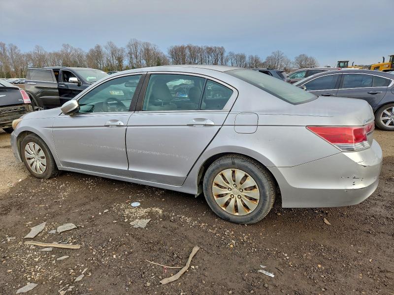 Photo 2 from auction – 2011 HONDA ACCORD with VIN 1HGCP2F30BA048358