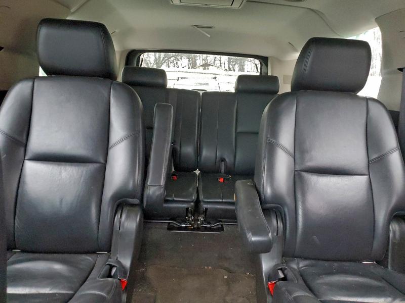Photo 10 from auction – 2013 CHEVROLET SUBURBAN with VIN 1GNSCKE09DR306773