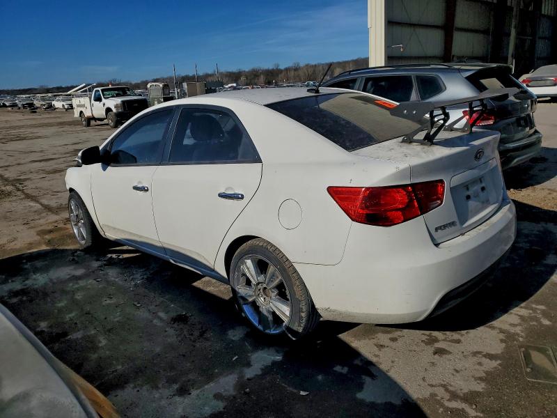 Photo 2 from auction – 2010 KIA FORTE EX with VIN KNAFU4A25A5844445
