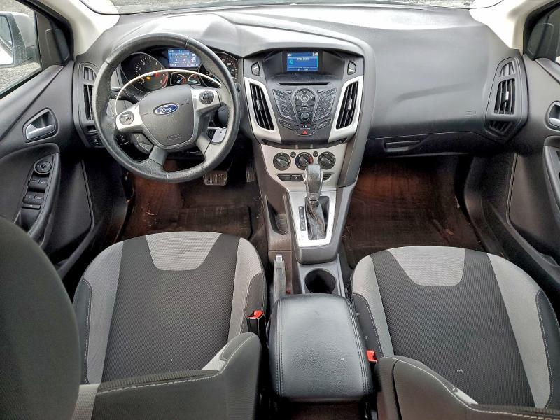Photo 8 from auction – 2014 FORD FOCUS SE with VIN 1FADP3F21EL433460