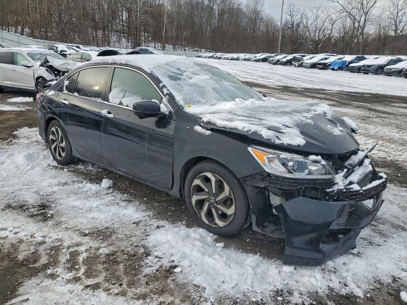 Photo 4 from auction – 2016 HONDA ACCORD with VIN 1HGCR2F99GA072664