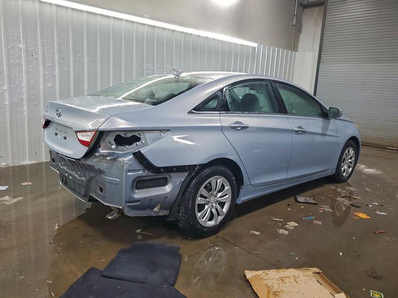 Photo 3 from auction – 2012 HYUNDAI SONATA GLS with VIN 5NPEB4AC4CH466764