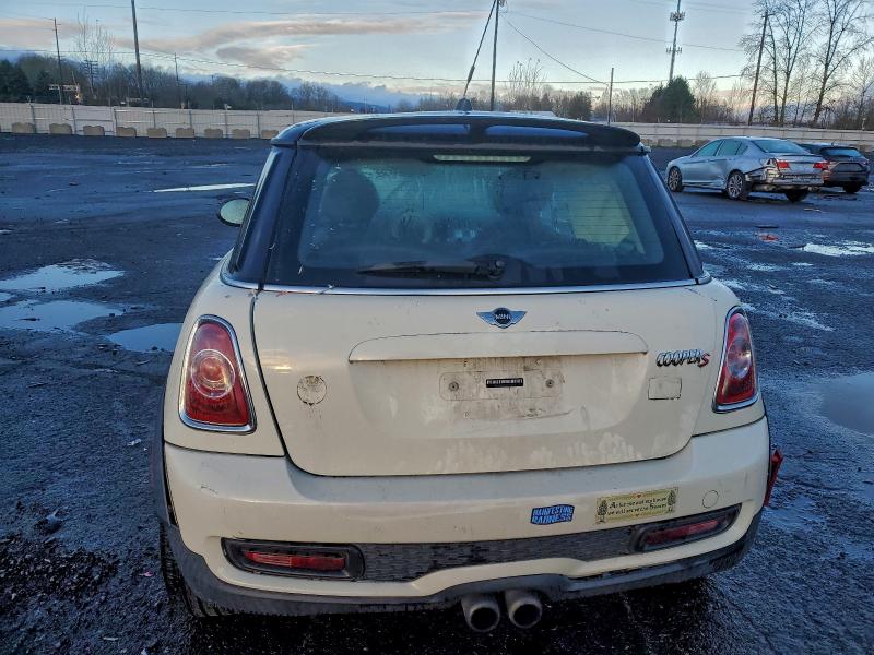 Photo 6 from auction – 2012 MINI COOPER S with VIN WMWSV3C55CTY17113