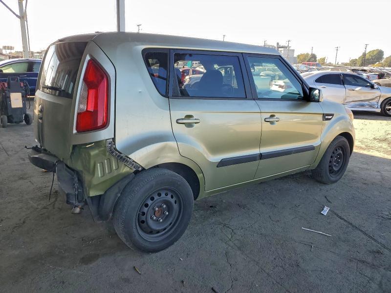 Photo 3 from auction – 2013 KIA SOUL with VIN KNDJT2A57D7487194