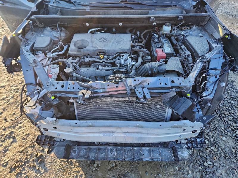 Photo 12 from auction – 2020 TOYOTA RAV4 LE with VIN JTMF1RFV9LD052738
