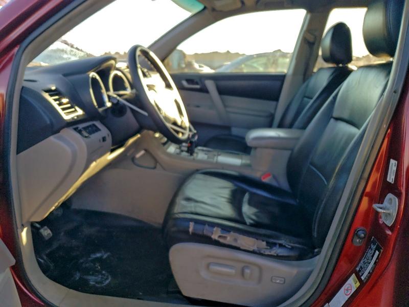 Photo 7 from auction – 2012 TOYOTA HIGHLANDER with VIN 5TDBK3EH5CS131588