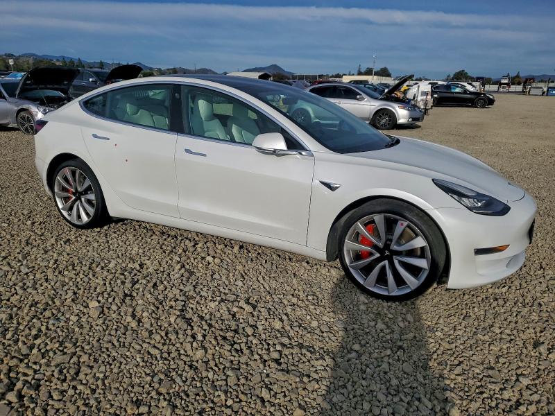 Photo 4 from auction – 2019 TESLA MODEL 3 with VIN 5YJ3E1EB7KF514477