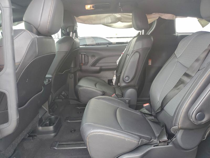 Photo 11 from auction – 2024 TOYOTA SIENNA XSE with VIN 5TDCSKFC7RS144112