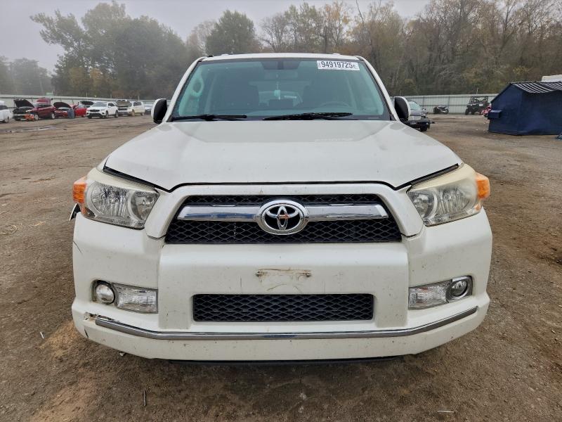 Photo 5 from auction – 2011 TOYOTA 4RUNNER SR with VIN JTEZU5JR4B5026365