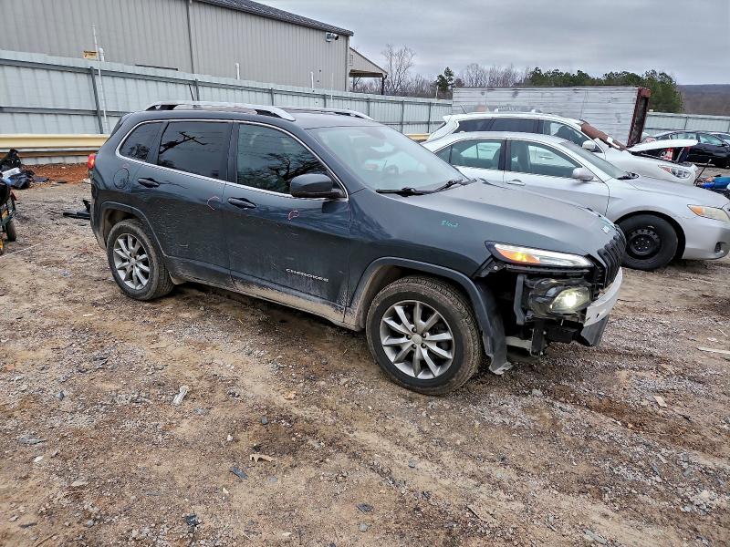 Photo 4 from auction – 2018 JEEP CHEROKEE L with VIN 1C4PJMDB7JD569419