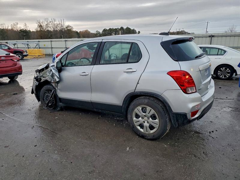 Photo 2 from auction – 2017 CHEVROLET TRAX LS with VIN 3GNCJKSB8HL288361