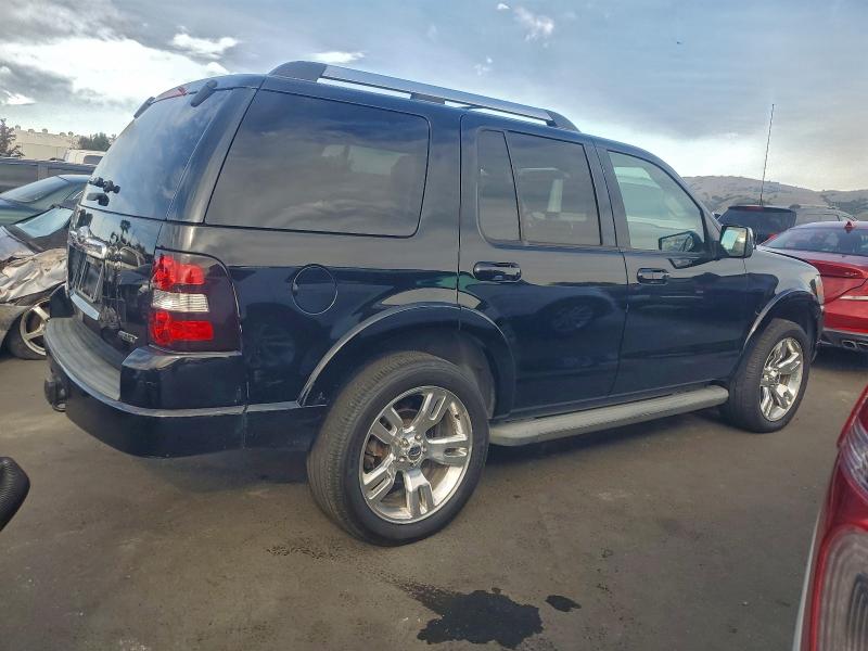 Photo 3 from auction – 2010 FORD EXPLORER L with VIN 1FMEU8F80AUB03222