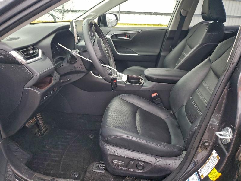Photo 7 from auction – 2019 TOYOTA RAV4 LIMIT with VIN JTMDWRFV0KD520041