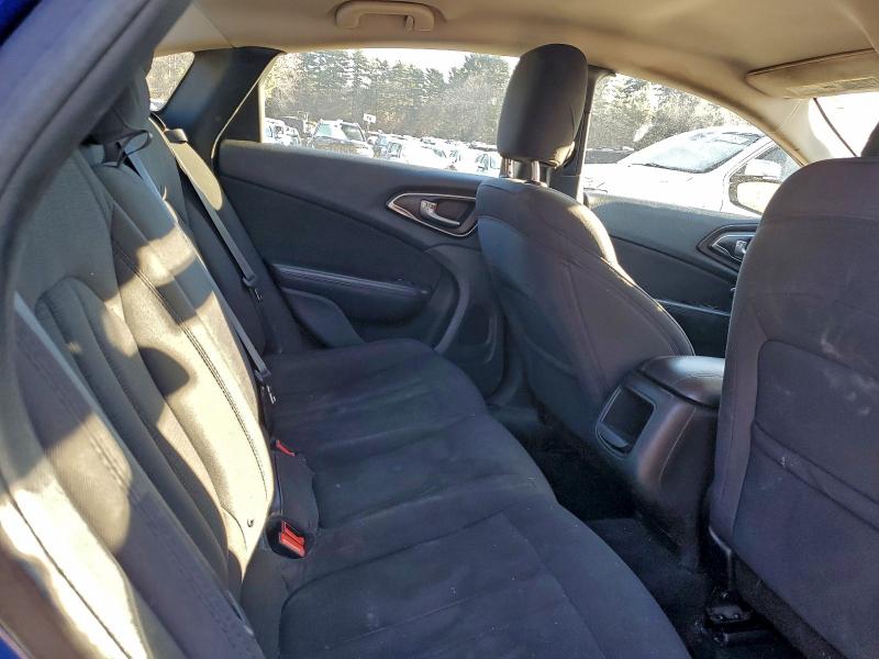Photo 10 from auction – 2017 CHRYSLER 200 with VIN 1C3CCCFB9HN503575