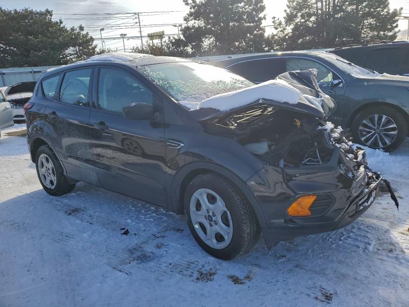 Photo 4 from auction – 2019 FORD ESCAPE S with VIN 1FMCU0F77KUB53178