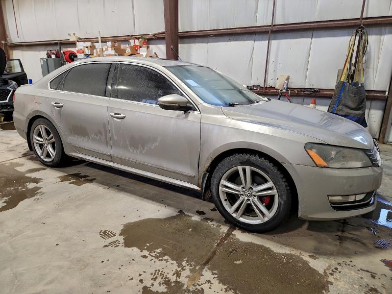 Photo 4 from auction – 2012 VOLKSWAGEN PASSAT SEL with VIN 1VWCH7A36CC011849