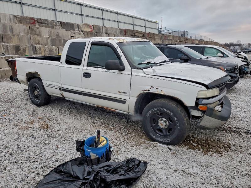Photo 4 from auction – 2002 CHEVROLET SILVERADO with VIN 2GCEC19T421173205