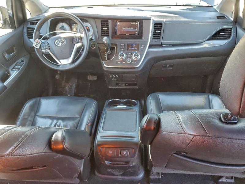 Photo 8 from auction – 2017 TOYOTA SIENNA SE with VIN 5TDXZ3DC2HS889581
