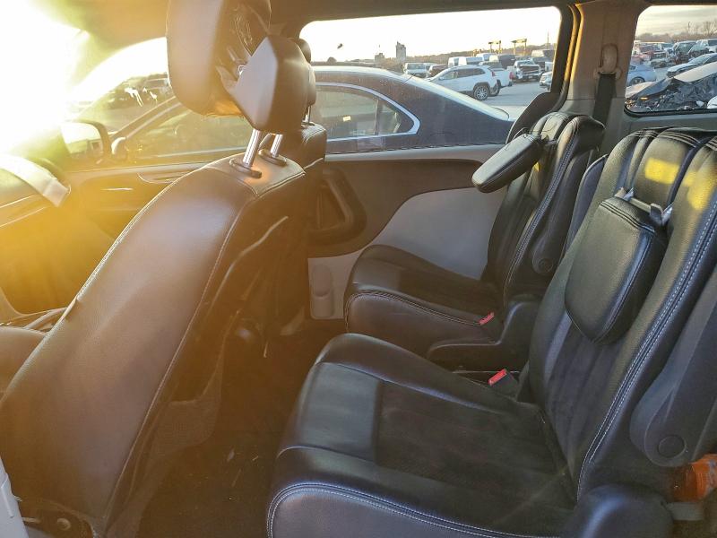 Photo 11 from auction – 2014 DODGE GRAND CARAVAN with VIN 2C4RDGCG0ER422585