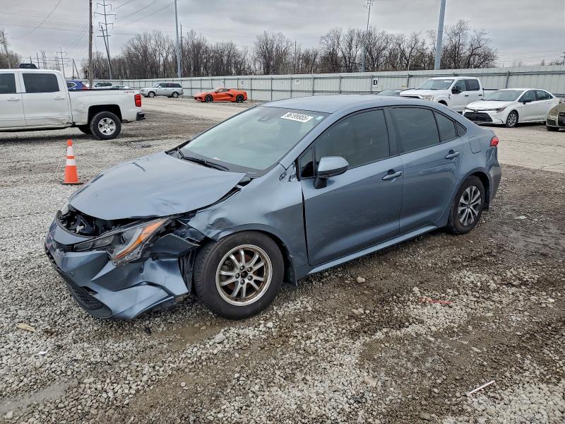 TOYOTA COROLLA LE 2022 with VIN JTDEAMDE7NJ042134 - Photo from auction