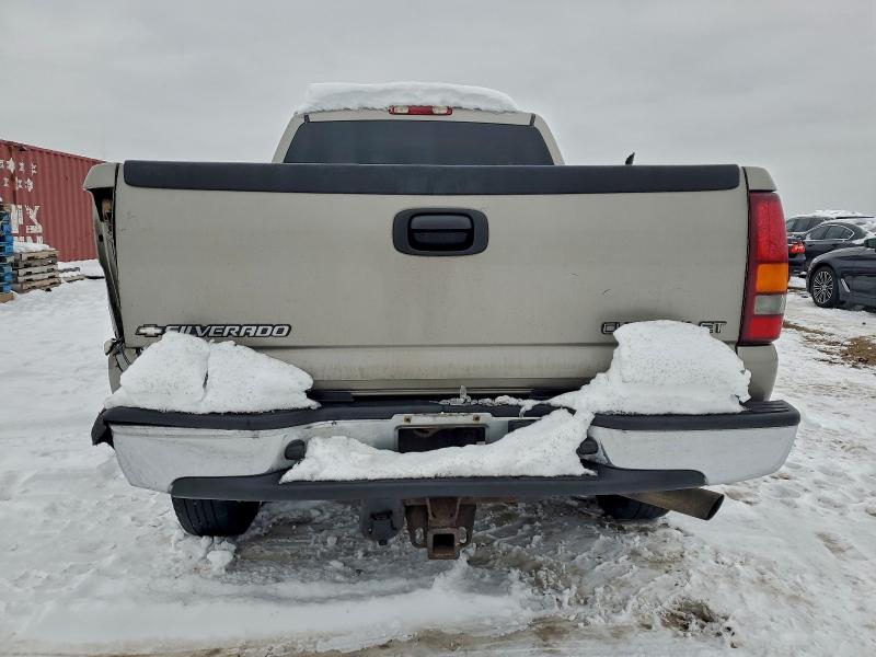 Photo 6 from auction – 2002 CHEVROLET SILVERADO with VIN 1GCHC23U32F139205
