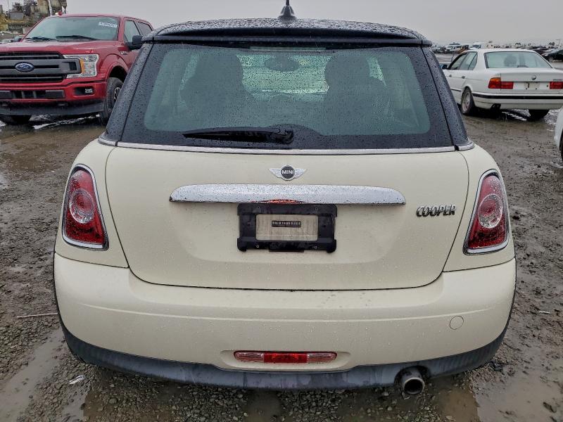 Photo 6 from auction – 2013 MINI COOPER with VIN WMWSU3C57DT686724