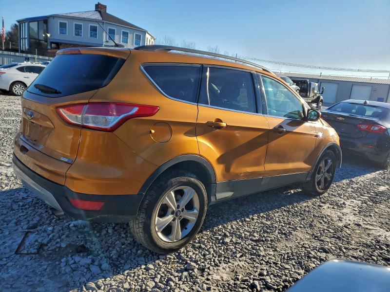 Photo 3 from auction – 2016 FORD ESCAPE SE with VIN 1FMCU9G98GUC83546