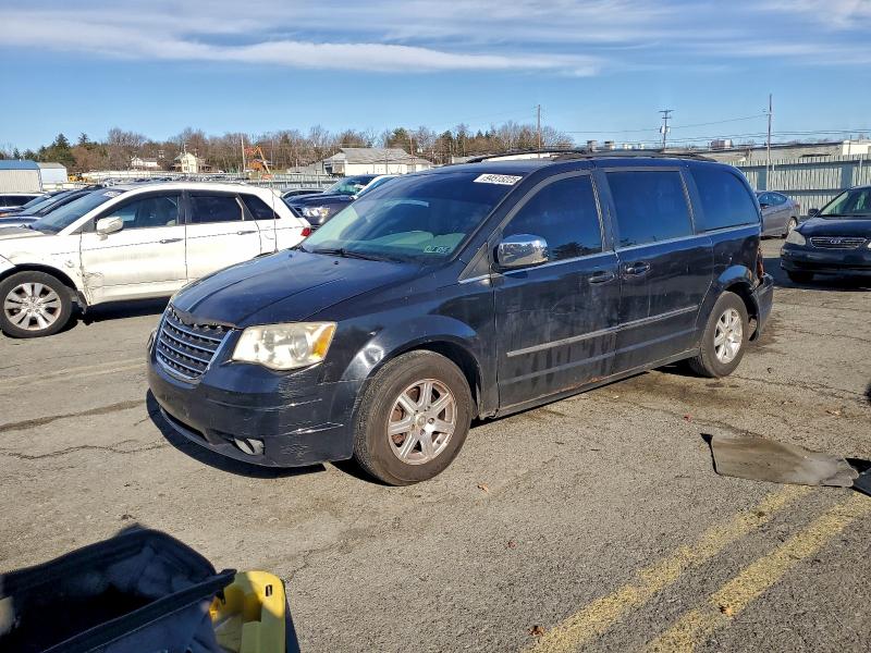 CHRYSLER TOWN & COU 2009 with VIN 2A8HR54119R513648 - Photo from auction