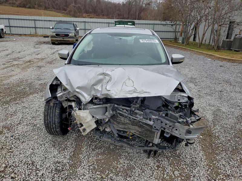 Photo 5 from auction – 2017 FORD FOCUS SEL with VIN 1FADP3M23HL348742