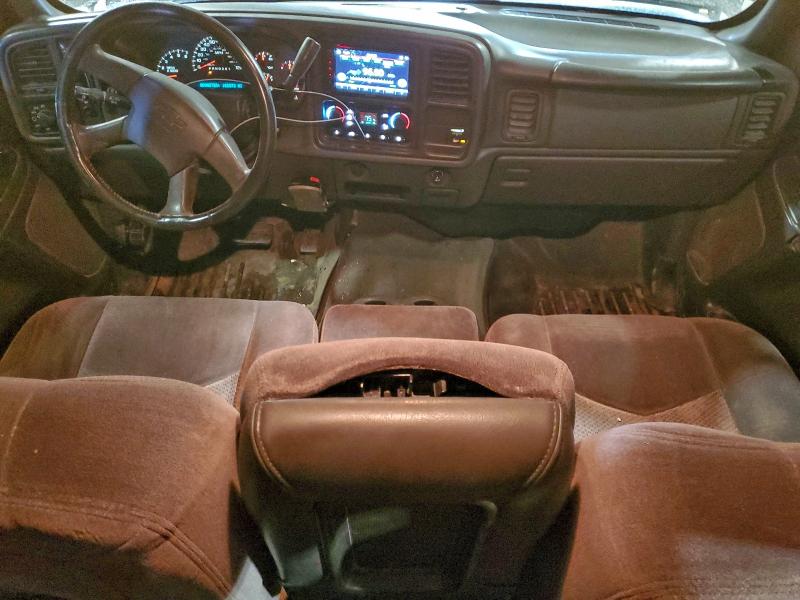 Photo 8 from auction – 2006 CHEVROLET SILVERADO with VIN 1GCHK29U06E255970