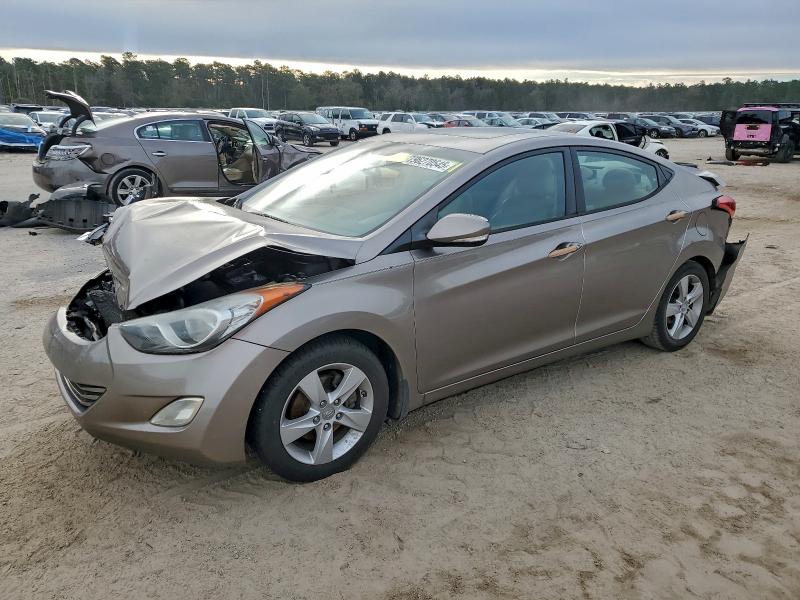 HYUNDAI ELANTRA GL 2012 with VIN 5NPDH4AE9CH136467 - Photo from auction