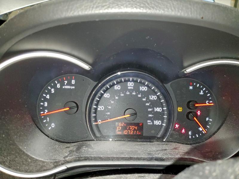 Photo 9 from auction – 2014 KIA SORENTO LX with VIN 5XYKT3A67EG432008