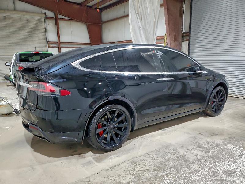 Photo 3 from auction – 2019 TESLA MODEL X with VIN 5YJXCDE48KF180406
