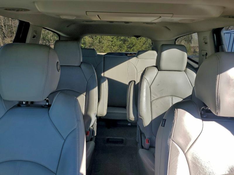 Photo 10 from auction – 2015 CHEVROLET TRAVERSE L with VIN 1GNKVHKD8FJ264814