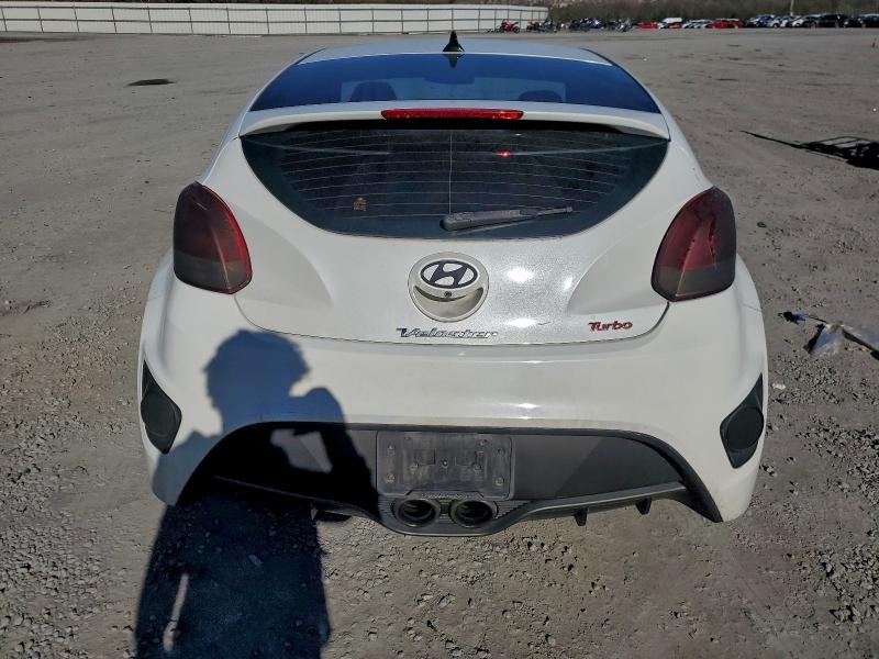 Photo 6 from auction – 2016 HYUNDAI VELOSTER T with VIN KMHTC6AE4GU288573