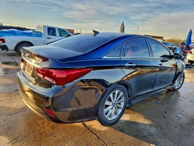 Photo 3 from auction – 2014 HYUNDAI SONATA with VIN 5NPEC4ACXEH915705