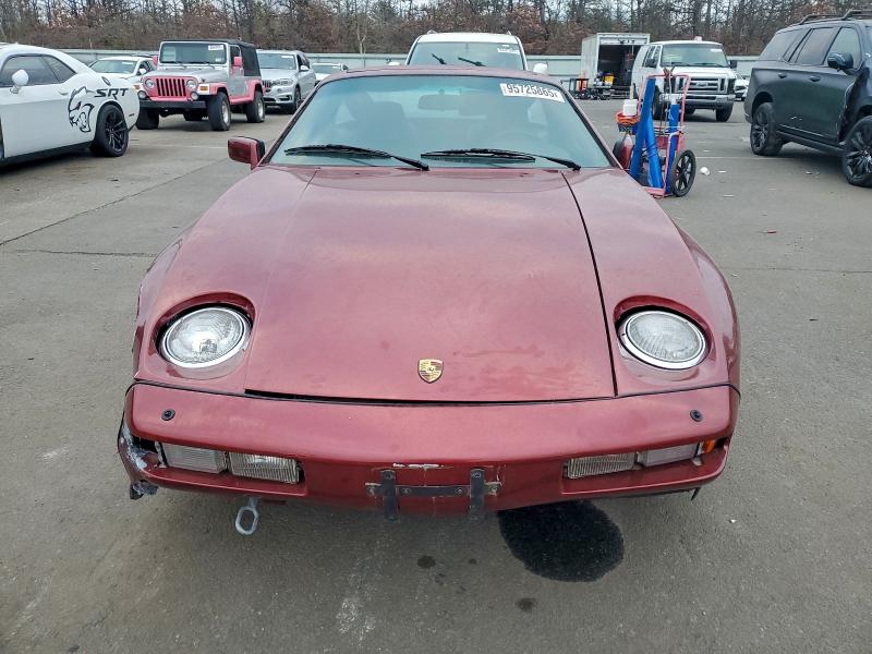 Photo 5 from auction – 1985 PORSCHE 928 with VIN WP0JB0923FS860913