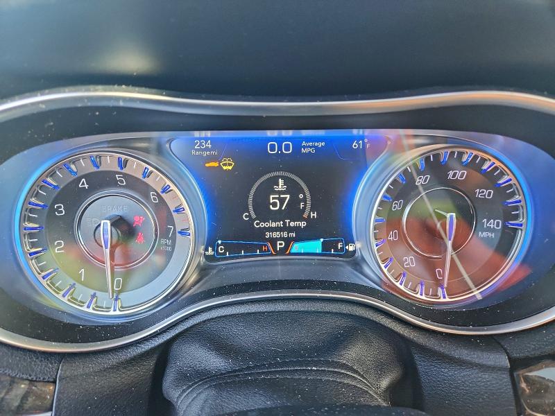 Photo 9 from auction – 2017 CHRYSLER 300C with VIN 2C3CCAEG3HH564494