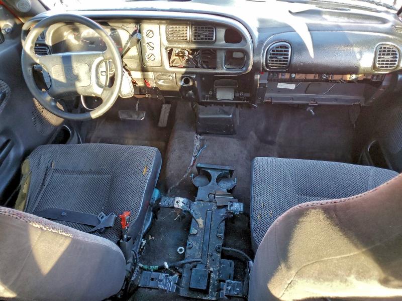 Photo 8 from auction – 1999 DODGE RAM 1500 with VIN 3B7HC13Y5XG244752