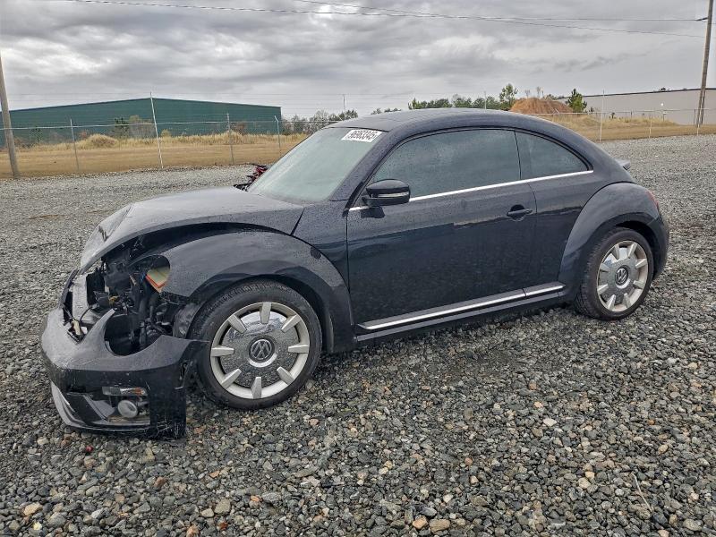 Photo 1 from auction – 2018 VOLKSWAGEN BEETLE SE with VIN 3VWJD7ATXJM726907
