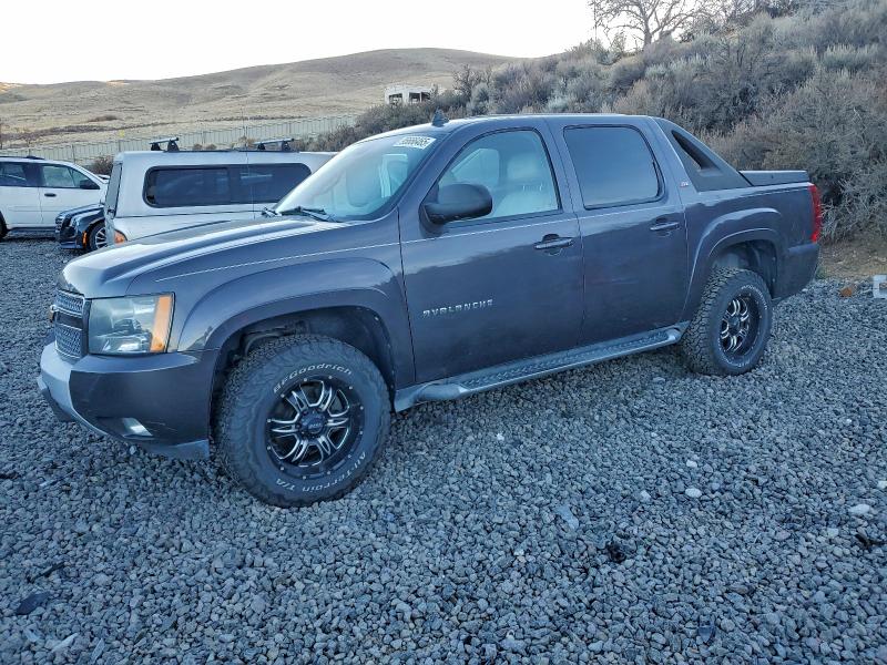 CHEVROLET AVALANCHE 2010 with VIN 3GNVKFE0XAG274886 - Photo from auction