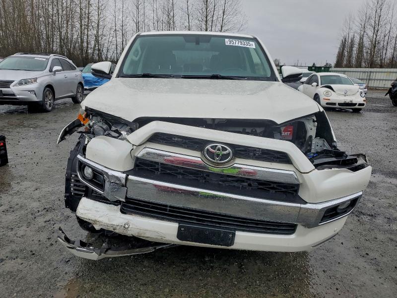Photo 5 from auction – 2014 TOYOTA 4RUNNER SR with VIN JTEBU5JRXE5183548