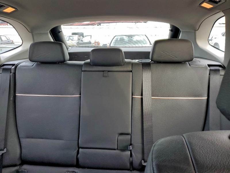 Photo 10 from auction – 2015 BMW X1 XDRIVE2 with VIN WBAVL1C50FVY35521