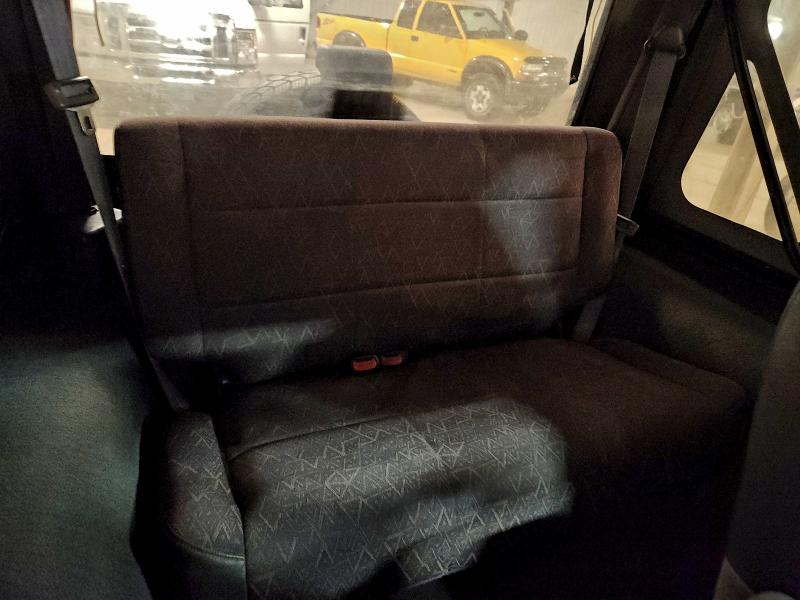 Photo 10 from auction – 2001 JEEP WRANGLER / with VIN 1J4FA49S91P341578