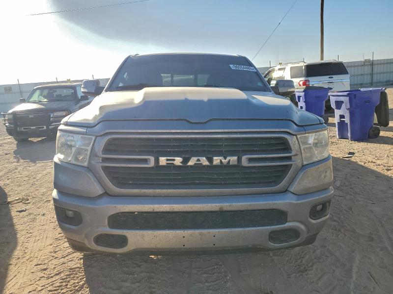 Photo 5 from auction – 2019 RAM 1500 with VIN 1C6RREBT2KN590653