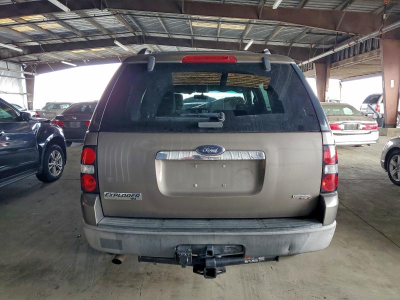 Photo 6 from auction – 2006 FORD EXPLORER X with VIN 1FMEU63EX6UA94163