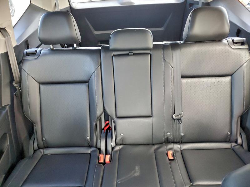 Photo 10 from auction – 2018 VOLKSWAGEN ATLAS with VIN 1V2DR2CA4JC525195