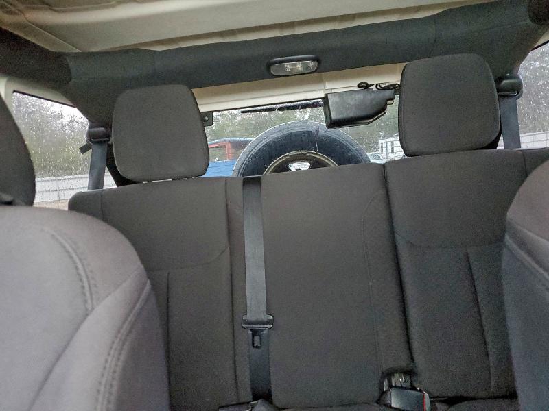 Photo 10 from auction – 2015 JEEP WRANGLER U with VIN 1C4BJWDG0FL730191
