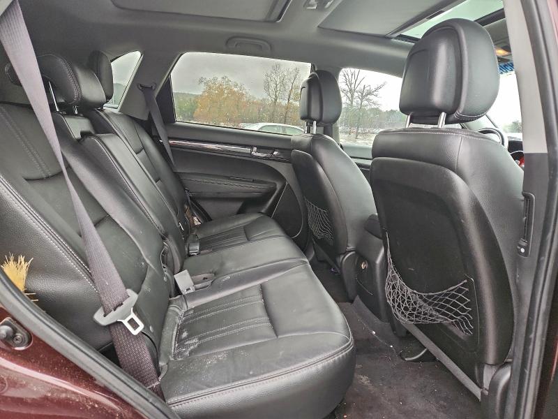 Photo 11 from auction – 2012 KIA SORENTO SX with VIN 5XYKW4A21CG298037